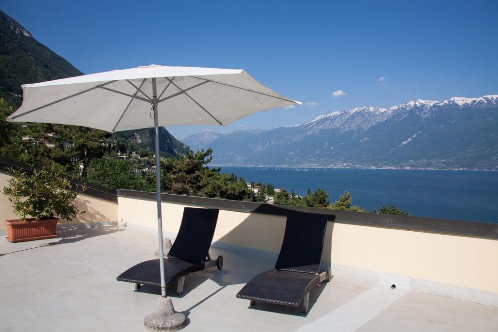 Penthouse with Private Roof Terrace